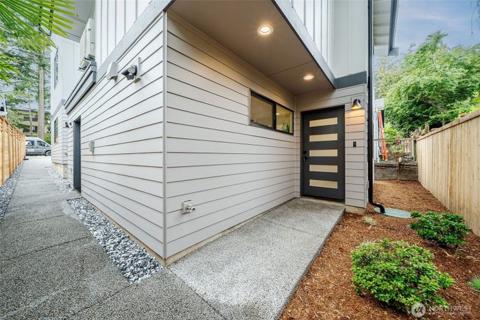 Lead image for 8510 15th Avenue NE Seattle