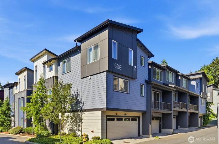 Lead image for 508 237th Street SE #B Bothell