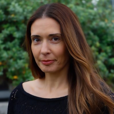 Professional Headshot of Candace Warren