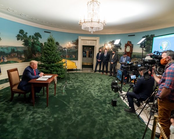 Trump tiny desk