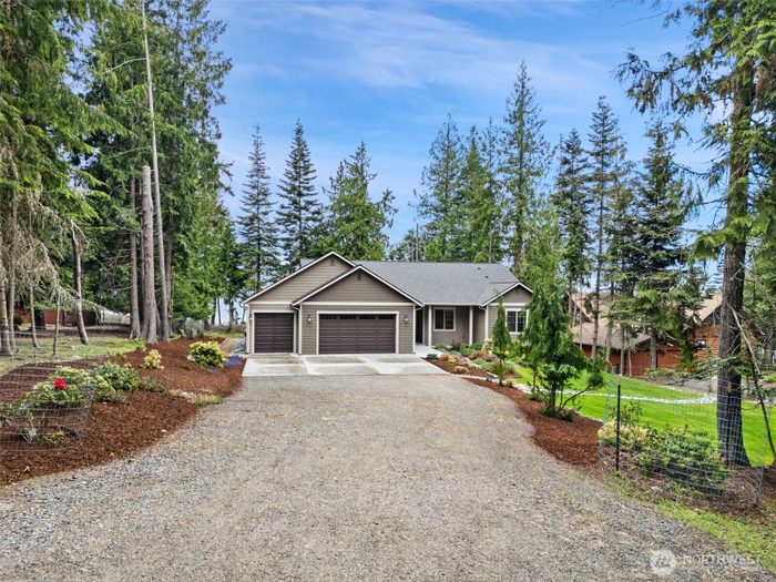 Lead image for 442 Buck Loop Road Sequim