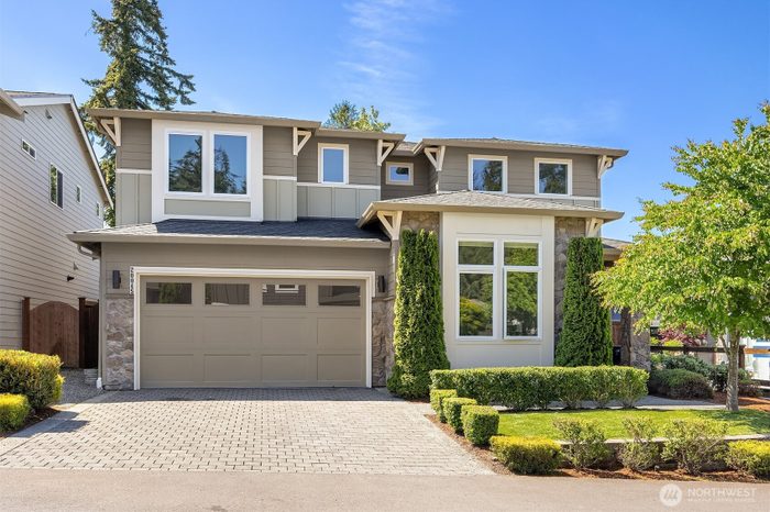 Lead image for 20045 10th Avenue NW #11 Shoreline