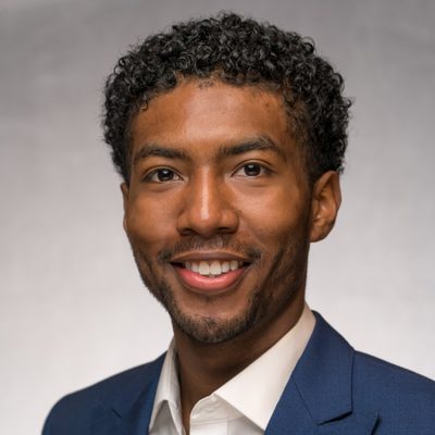Professional Headshot of Lorenzo Brown