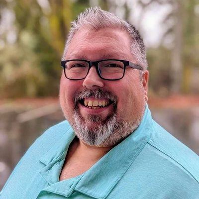 Professional Headshot of Robert Contreras
