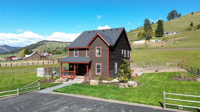 Lead image for 71 Low Road Cle Elum