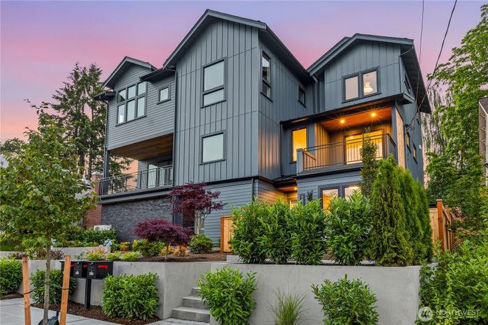 Lead image for 6832 47th Avenue NE #B Seattle