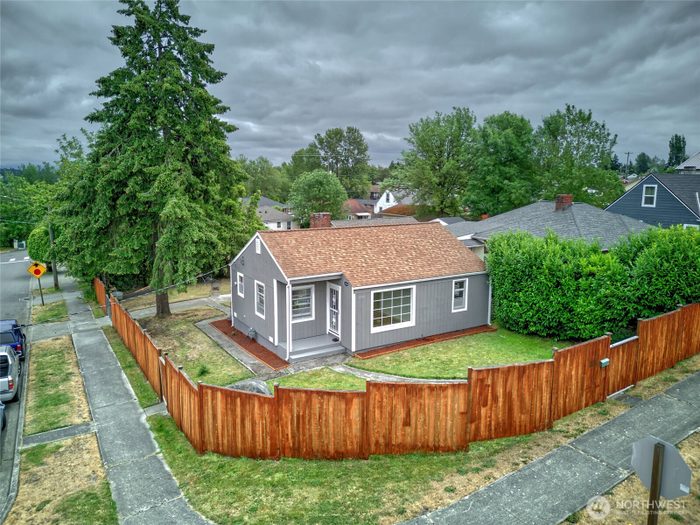 Lead image for 13504 35th Avenue S Tukwila