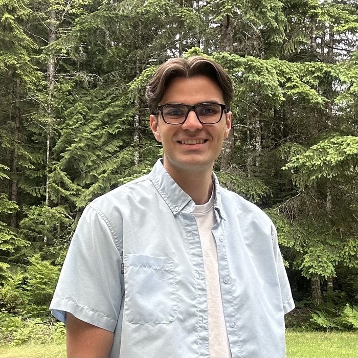 Professional Headshot of Peter Vargas