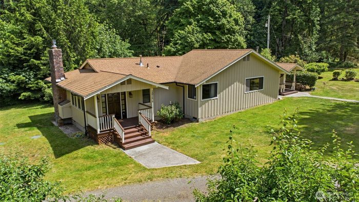 Lead image for 10146 Banner Road SE Olalla
