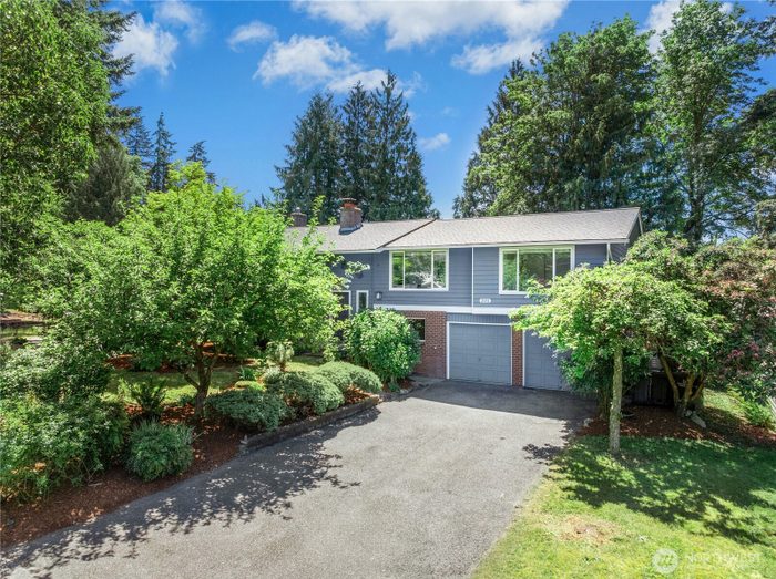 Lead image for 2051 NE Bartre Court Poulsbo