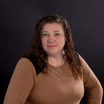 Professional Headshot of Jennifer Marin