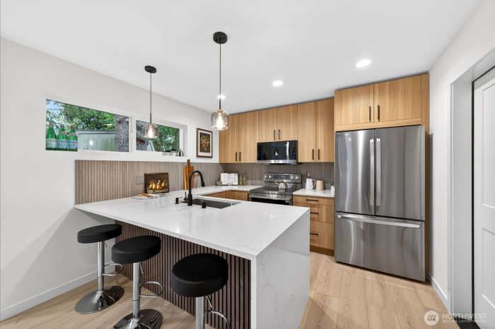 Lead image for 8510 15th Avenue NE Seattle