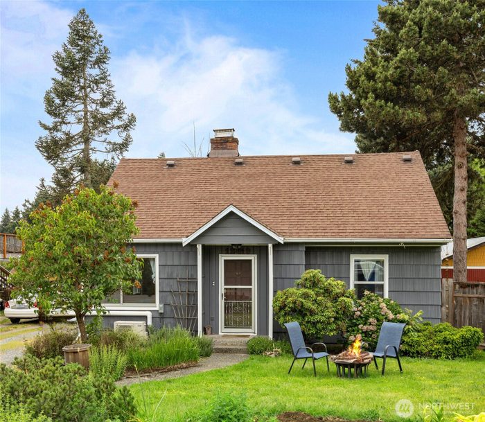 Lead image for 12419 16th Avenue S Seattle