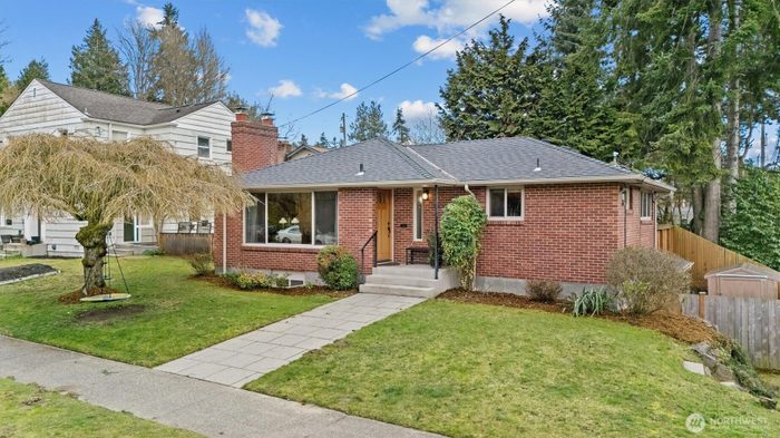 Lead image for 3309 W Thurman Street Seattle