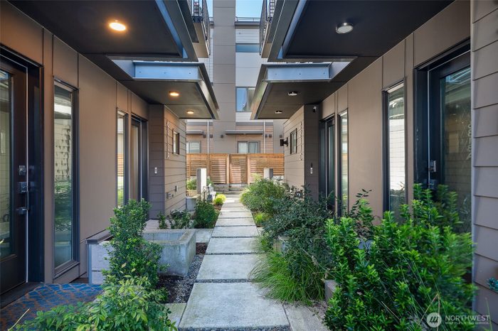 Lead image for 6313 9th Avenue NE #A Seattle