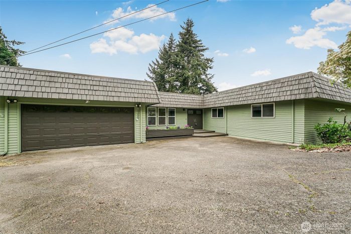Lead image for 11404 Karshner Road E Edgewood