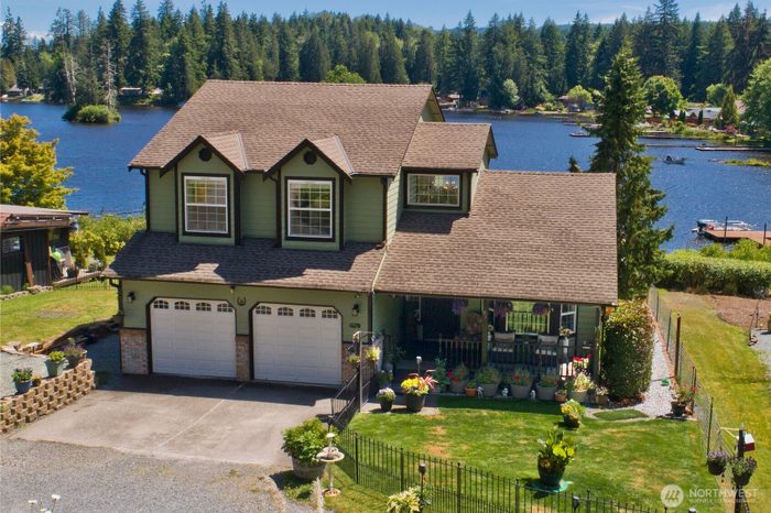 Lead image for 32421 Whitman Lake Drive E Graham