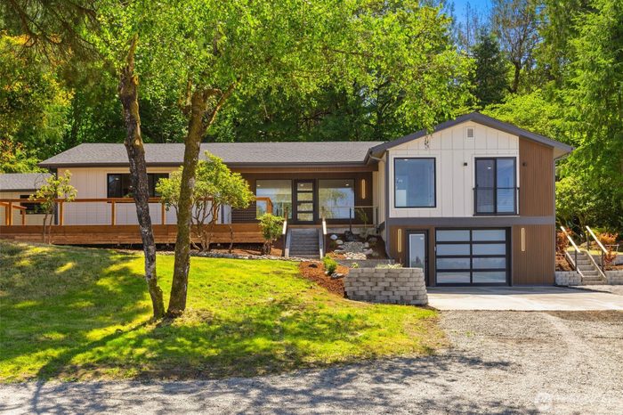Lead image for 11946 Case Road SW Olympia