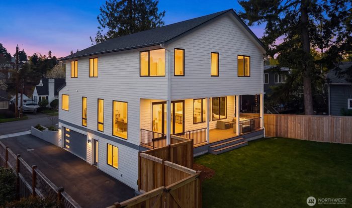 Lead image for 6214 40th Avenue NE Seattle