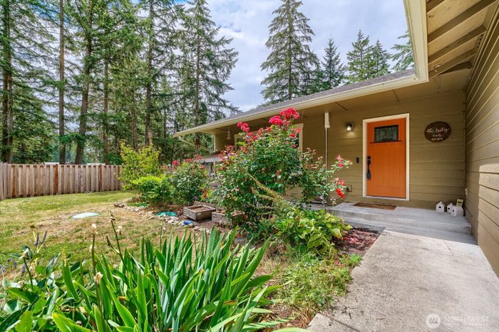 Lead image for 23402 60th Avenue E Graham