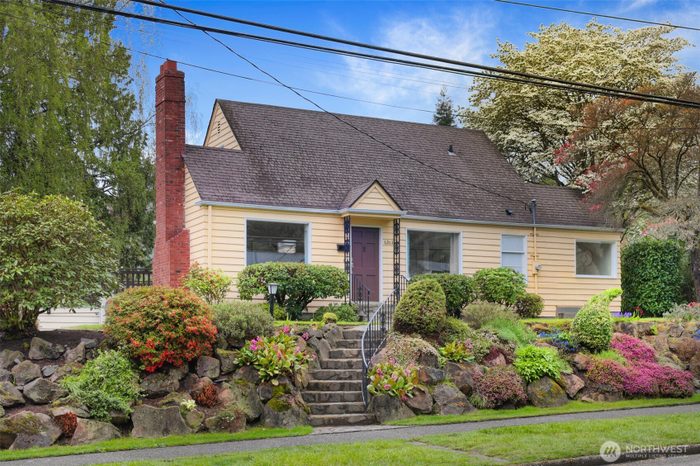 Lead image for 6203 39th Avenue NE Seattle