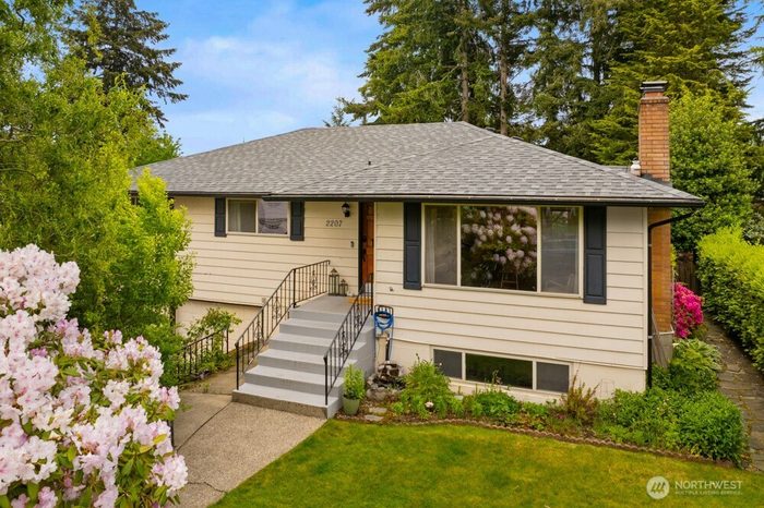 Lead image for 2207 N Whitman Tacoma