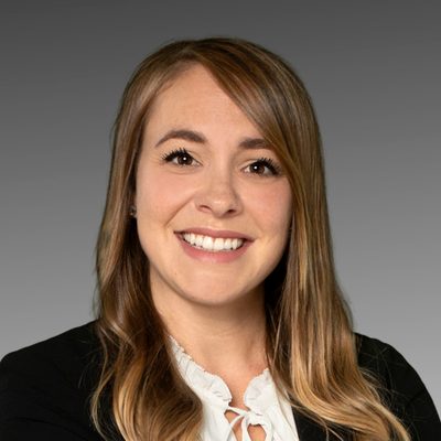 Professional Headshot of Chelsea Schott