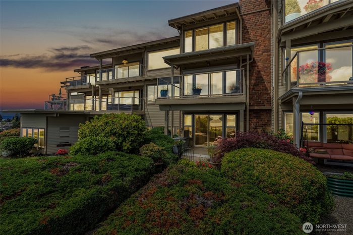 Lead image for 6402 E Side Drive NE #2 Tacoma