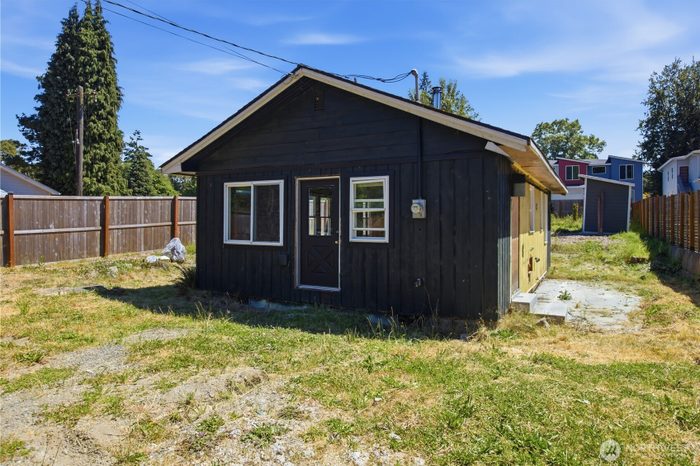 Lead image for 11410 8th Avenue S Burien