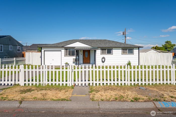 Lead image for 4325 Sun Drive NE Moses Lake