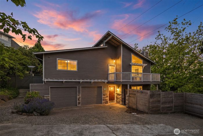 Lead image for 505 NE 78th Street Seattle