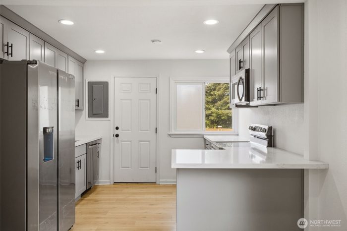 Lead image for 2604 S 122nd Street Seattle