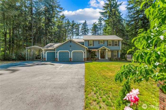 Lead image for 1093 SE St Patrick Court Port Orchard