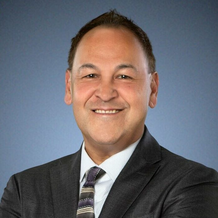 Professional Headshot of Gordon Hayashi