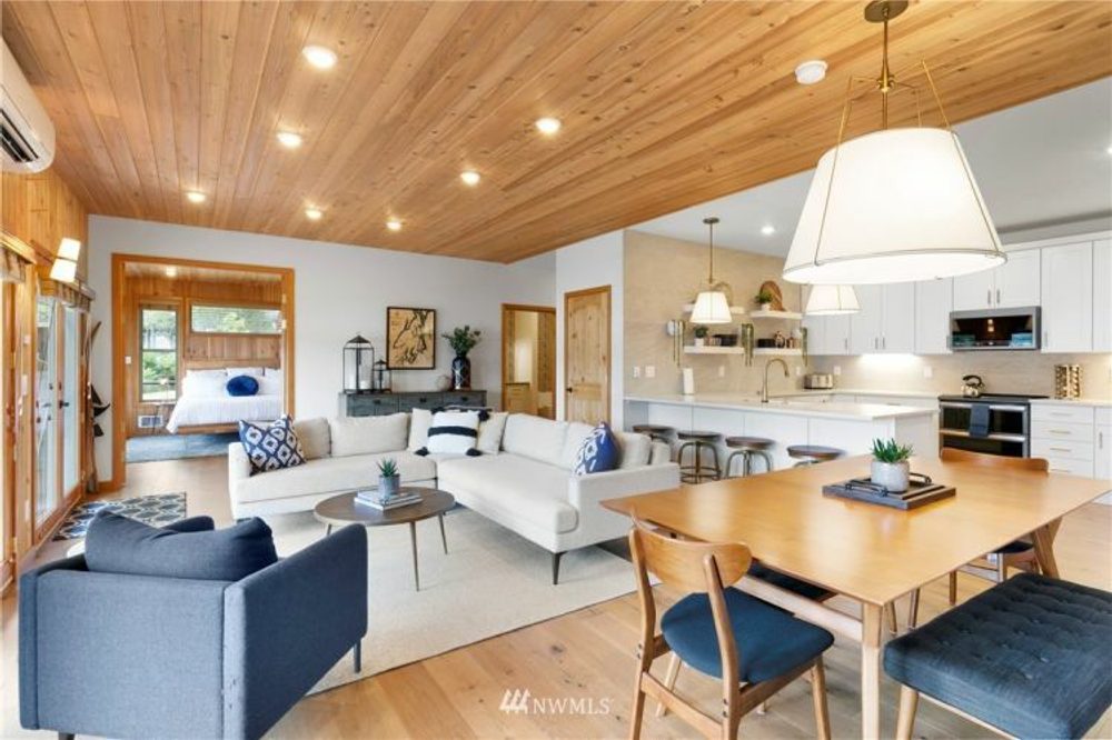 Custom Waterfront Beach House Belfair kitchen