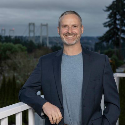 Professional Headshot of Brad Bennett