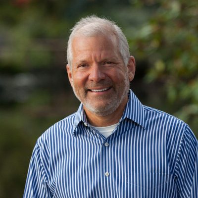 Professional Headshot of Mark Anderson