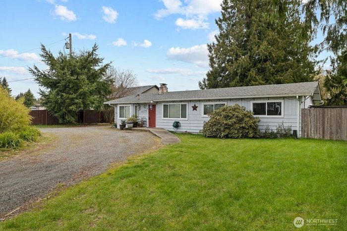 Lead image for 6726 Henderson Boulevard SE Tumwater