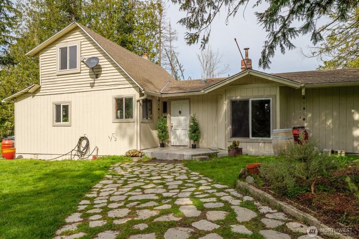 Lead image for 789 Marshall Road Sequim
