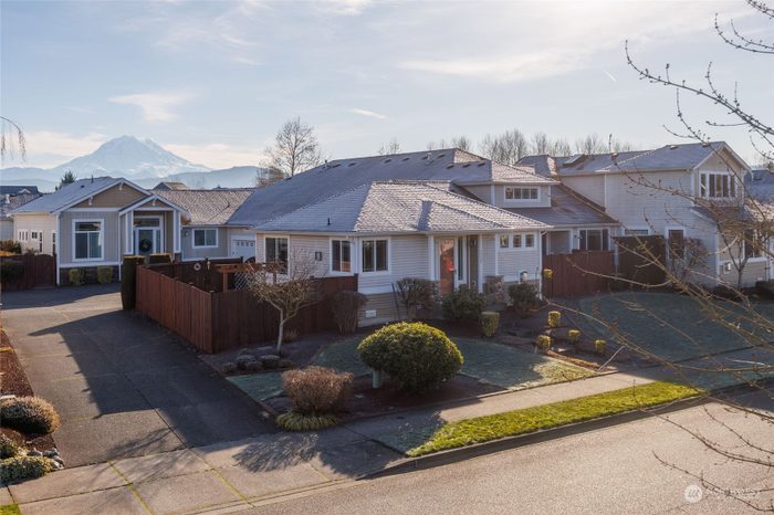 Lead image for 1112 Van Ogle Lane NW Orting