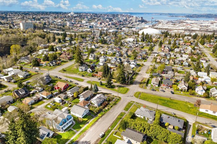 Lead image for 3572 3574 E F Street Tacoma
