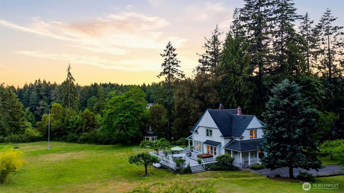 Lead image for 12835 Price Road SE Olalla