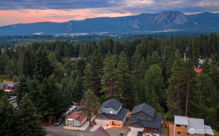 Lead image for 607 Park Street Cle Elum