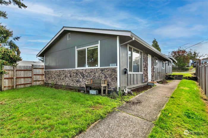 Lead image for 4308 S 7th Street Tacoma