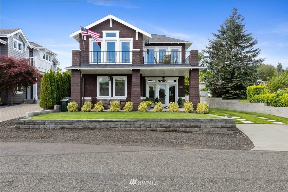 Modern Craftsman Downtown Gig Harbor