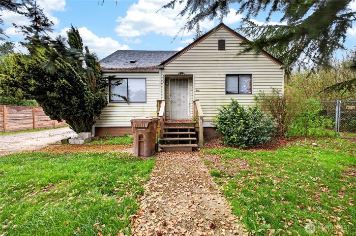 Lead image for 6515 E E Street Tacoma