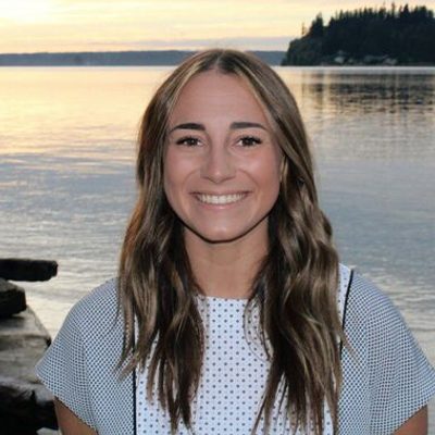 Professional Headshot of Mikayla Esteb