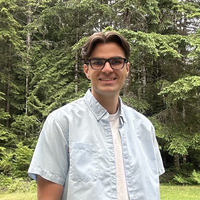 Professional Headshot of Peter Vargas