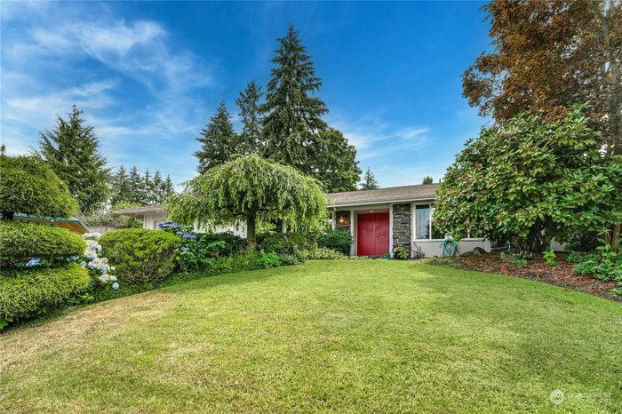 Lead image for 32740 36th Avenue SW Federal Way