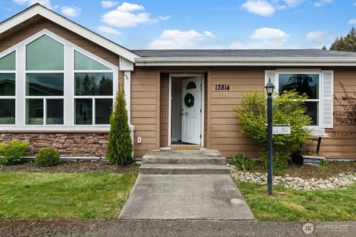 Lead image for 13814 21st Ave E Tacoma